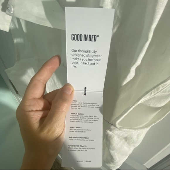 NWT Lunya Woven Linen Sleeveless Shirt Sincere White Size M Tank - Picture 14 of 16